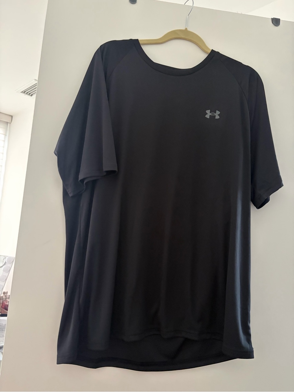 Under Armour Black Short-Sleeve Performance Tee